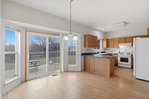 $400,000 | 1338 Quail Court, Antioch, IL 60002