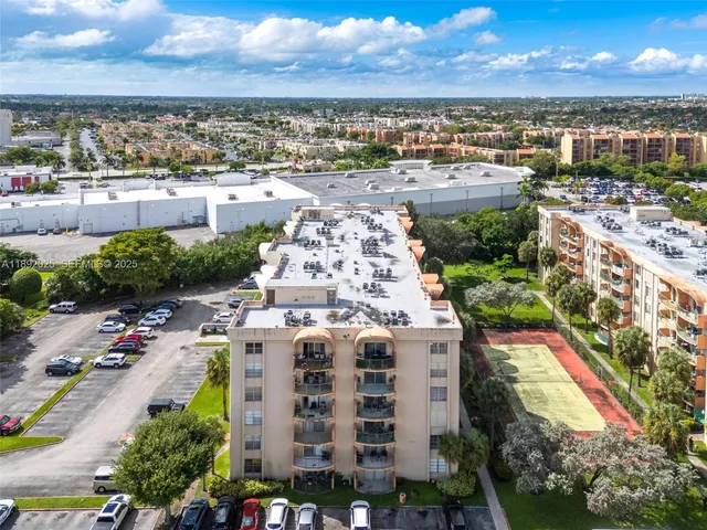 a picture of city view