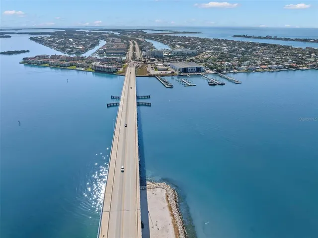 a view of a walk in closet