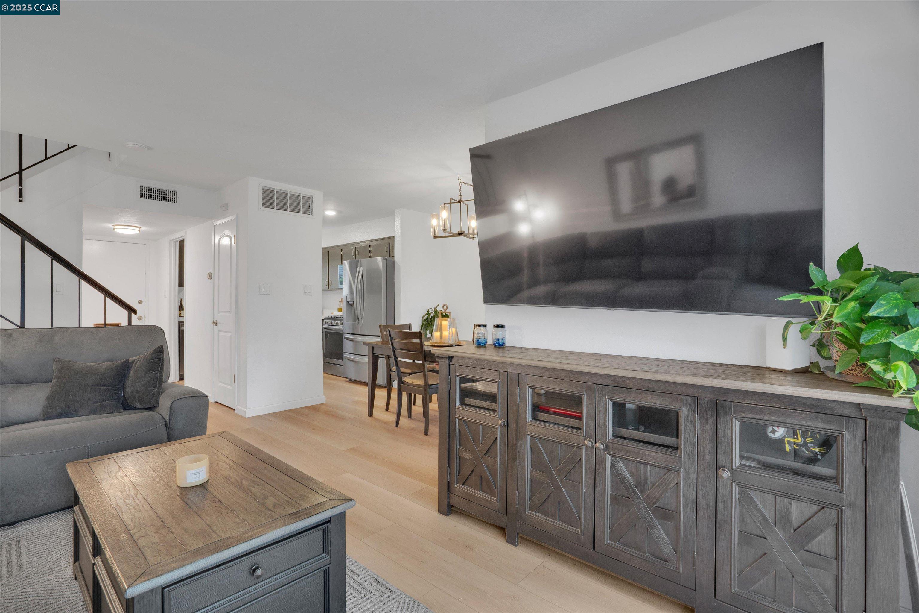 1120 Kenwal Road, Unit C Concord, CA 94521 - Photo 12 of 35