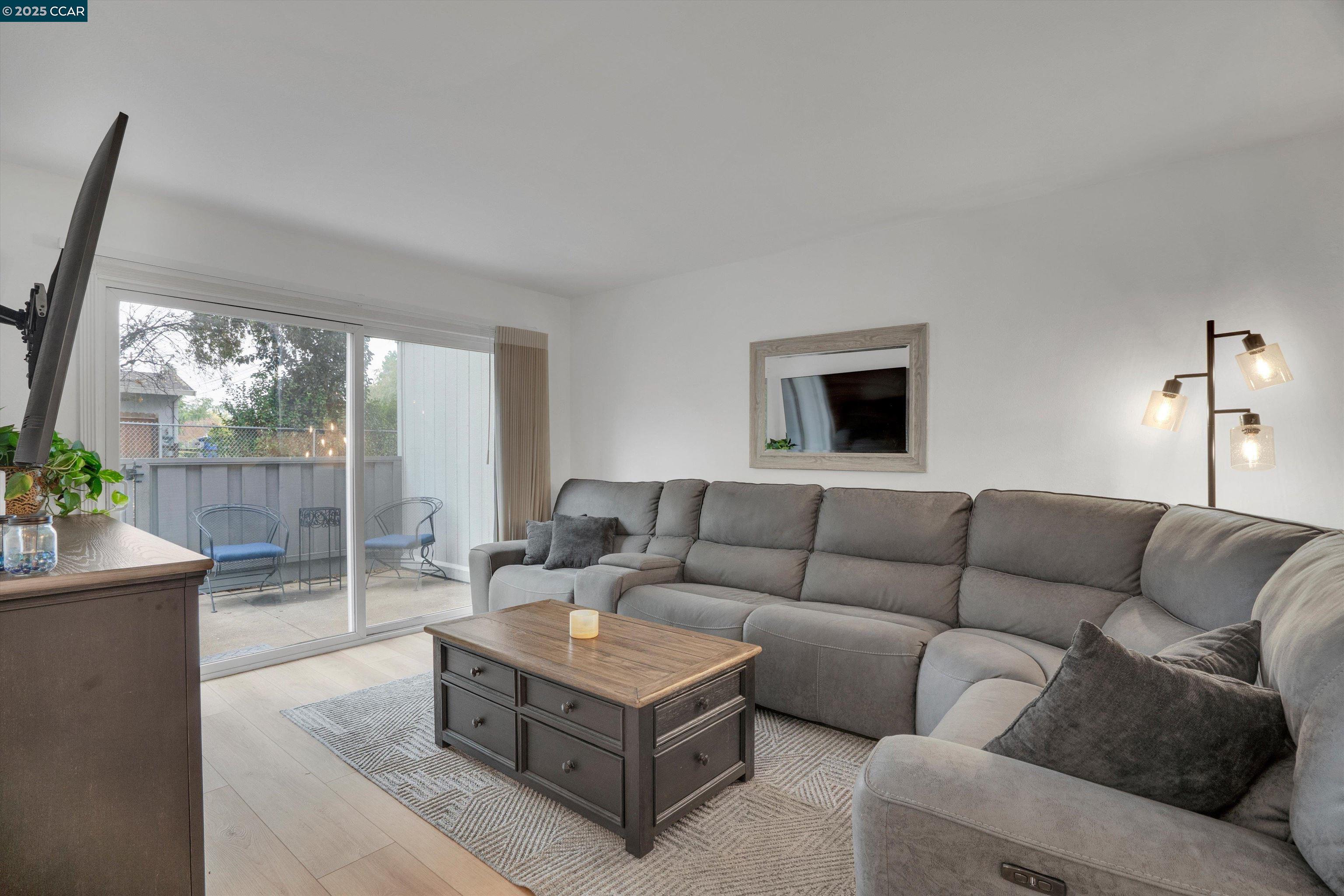 1120 Kenwal Road, Unit C Concord, CA 94521 - Photo 10 of 35