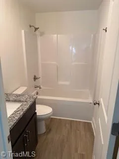 $1,250 | 139 Nelson Street, Unit 204, Kernersville, NC 27284