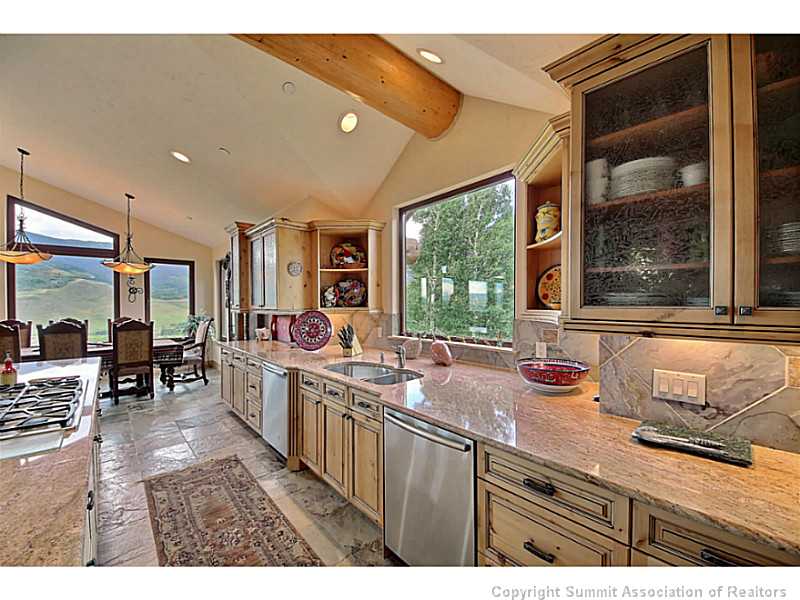 2560 Hunter's Knob Road Silverthorne, CO 80498 - Photo 5 of 25 Kitchen. 2 dishwashers