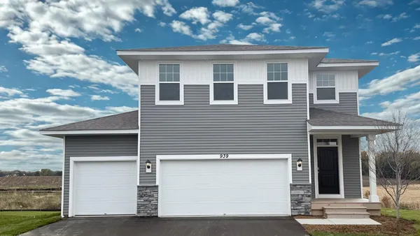 $445,000 | 939 Redfield Circle, Delano, MN 55328