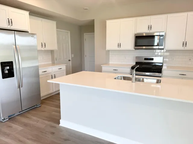 $445,000 | 939 Redfield Circle, Delano, MN 55328