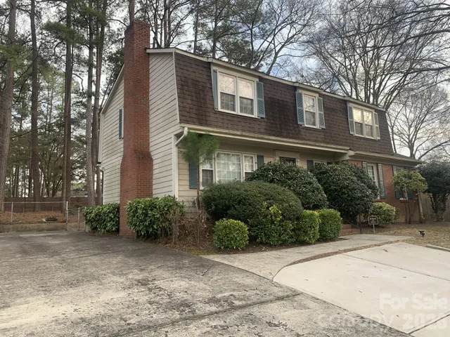 $429,599 | 10917 Blue Heron Drive, Charlotte, NC 28226