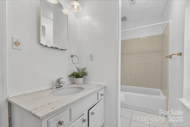 $474,999 | 10917 Blue Heron Drive, Charlotte, NC 28226