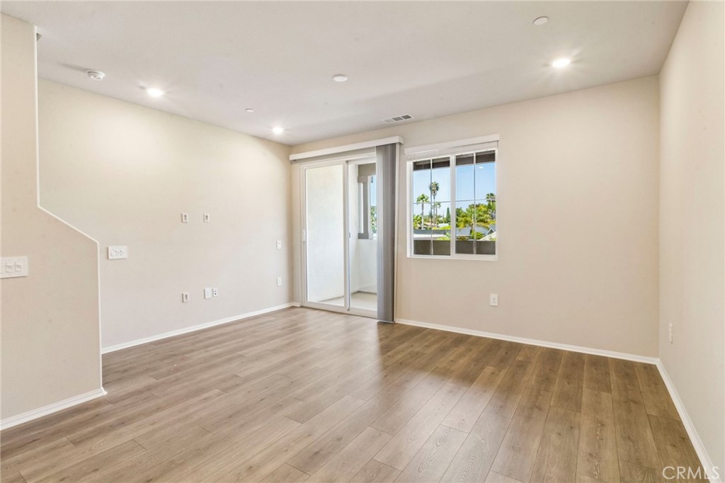 4893 Merida Way Oceanside, CA 92057 - Photo 6 of 51