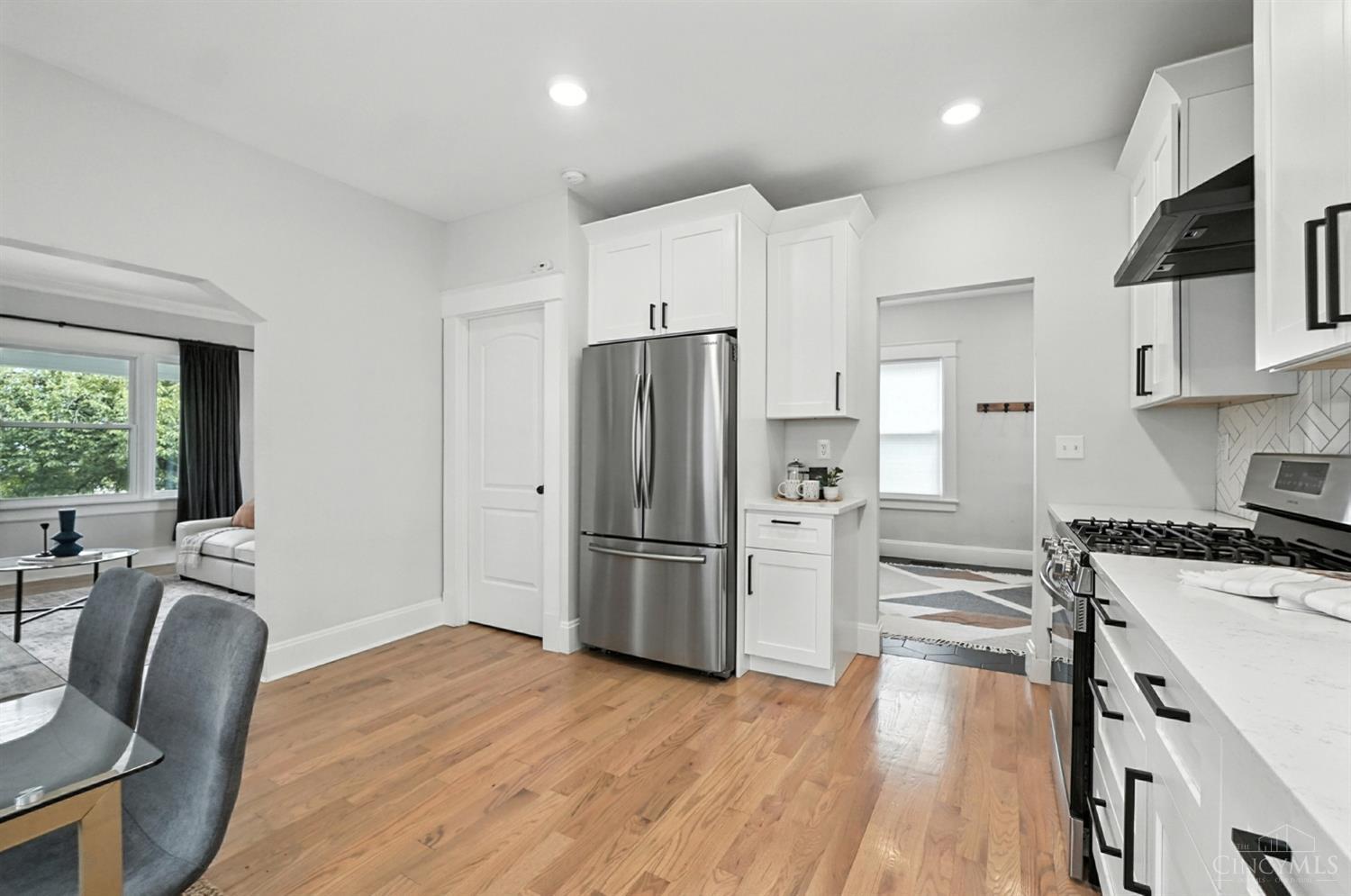 5635 Ridge Avenue Cincinnati, OH 45213 - Photo 10 of 35 Gallery Image 10