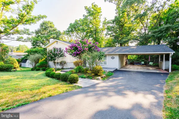 $3,850 | 8901 Beauchamp Drive, Alexandria, VA 22309