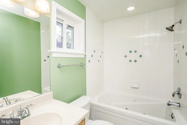 $3,850 | 8901 Beauchamp Drive, Alexandria, VA 22309