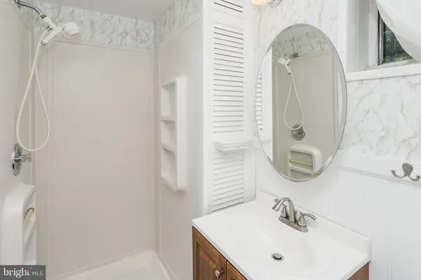 $3,850 | 8901 Beauchamp Drive, Alexandria, VA 22309