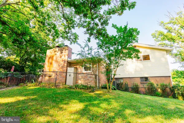 $3,850 | 8901 Beauchamp Drive, Alexandria, VA 22309