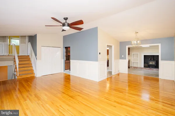 $3,850 | 8901 Beauchamp Drive, Alexandria, VA 22309