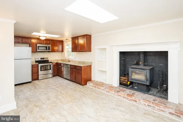 $3,850 | 8901 Beauchamp Drive, Alexandria, VA 22309