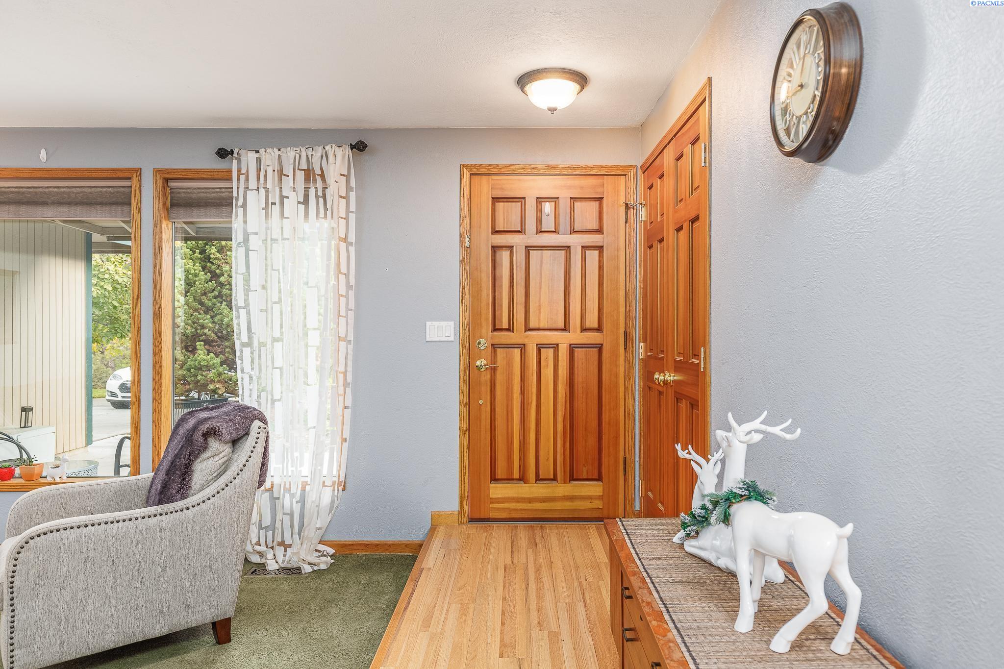 99705 East Reata Road Kennewick, WA 99338 - Photo 5 of 39 Gallery Image 5