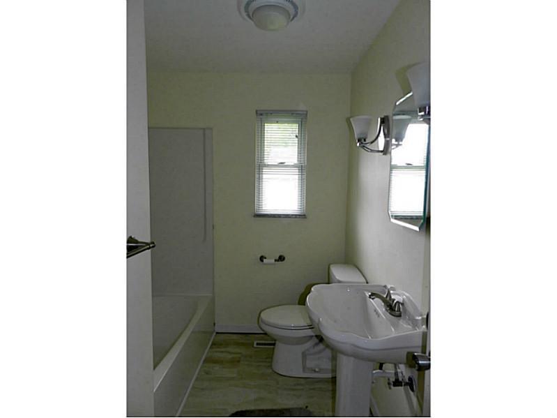 1781 Christy Road Hermitage, PA 16148 - Photo 12 of 18 Full Bath.