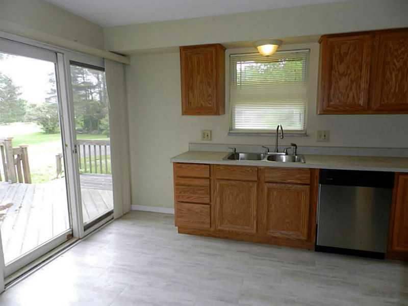 1781 Christy Road Hermitage, PA 16148 - Photo 4 of 18 Kitchen.