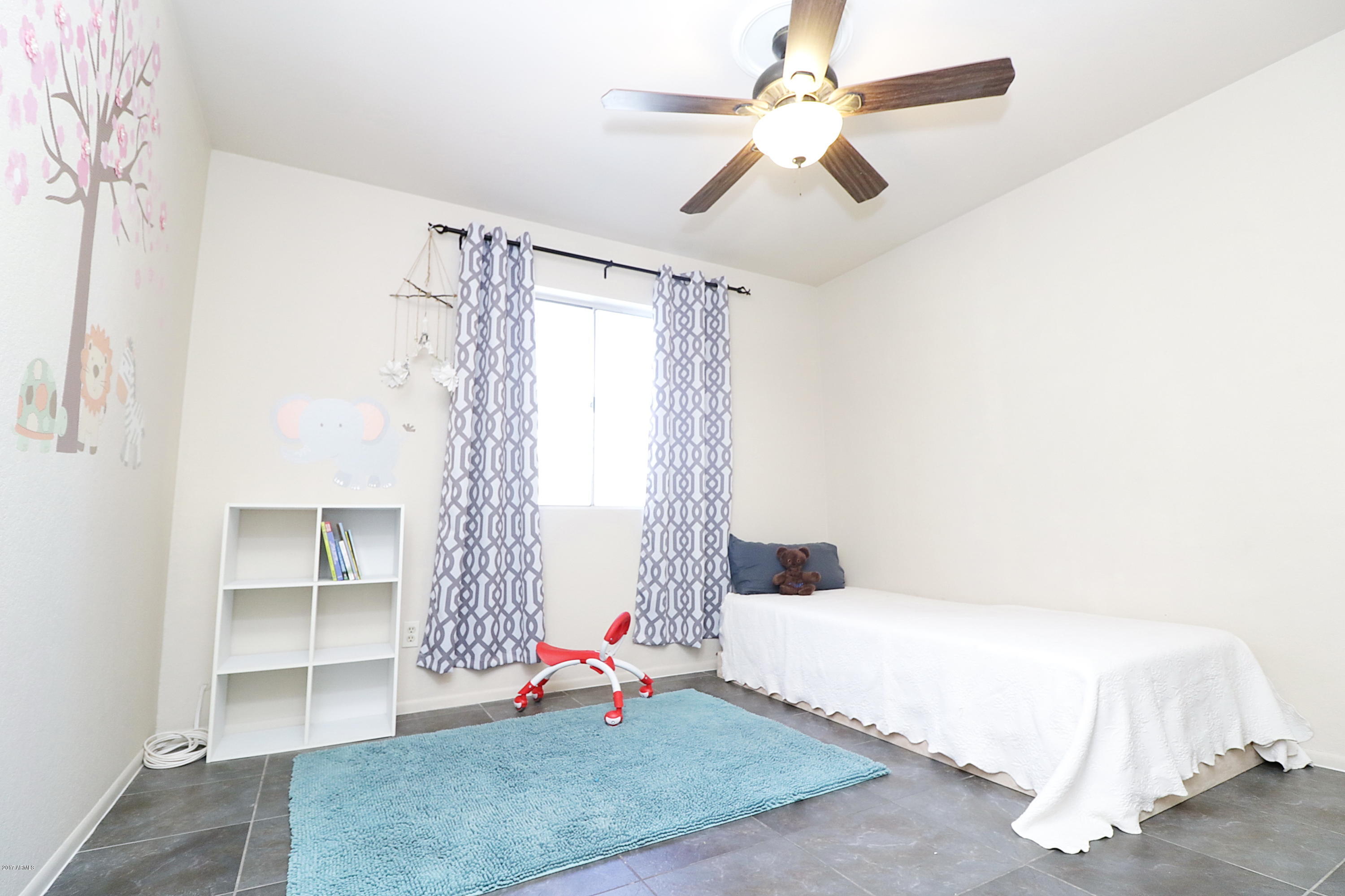 1508 West Escuda Road Phoenix, AZ 85027 - Photo 11 of 20 AX5A3884