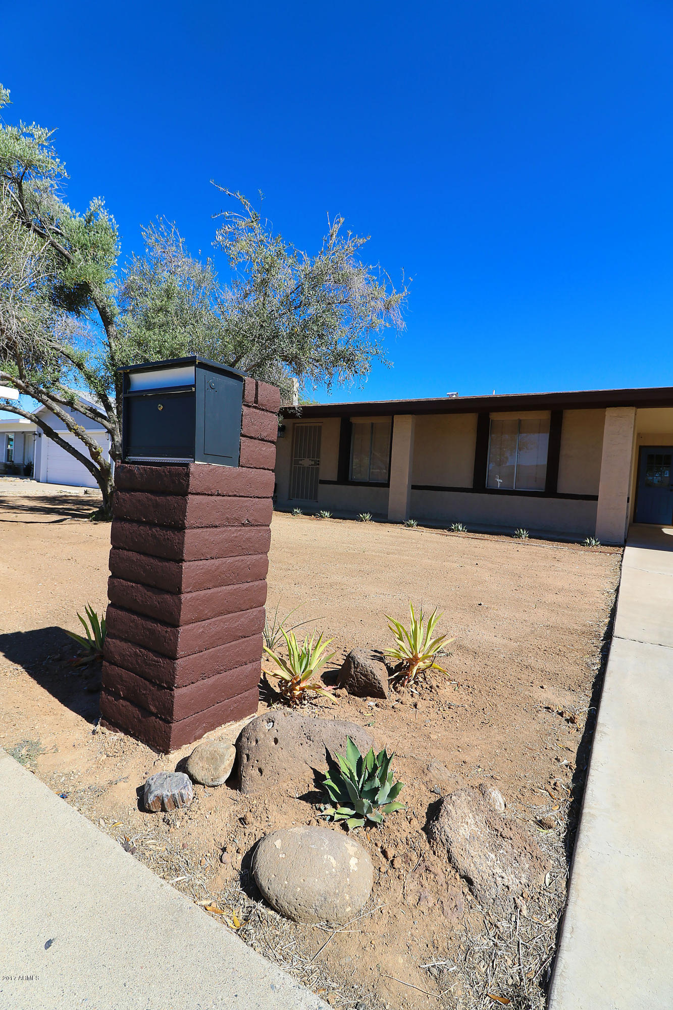 1508 West Escuda Road Phoenix, AZ 85027 - Photo 19 of 20 AX5A4259