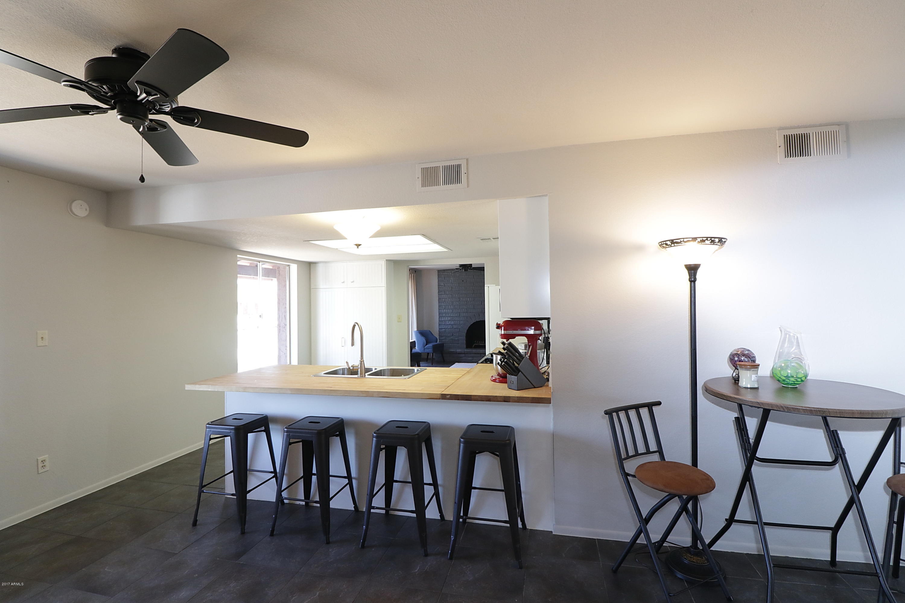 1508 West Escuda Road Phoenix, AZ 85027 - Photo 6 of 20 AX5A3894