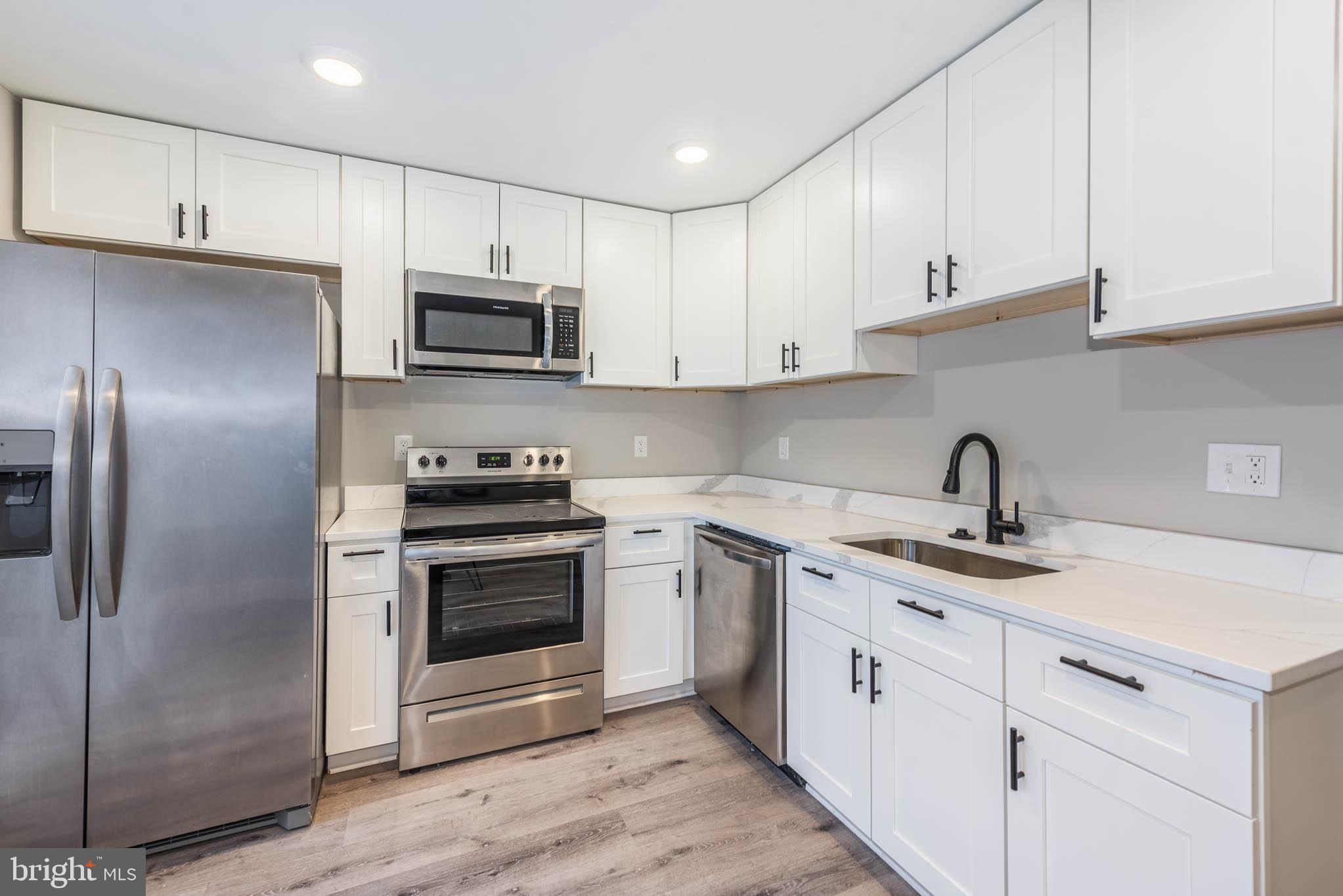 1011 North Mount Street Baltimore, MD 21217 - Photo 5 of 22