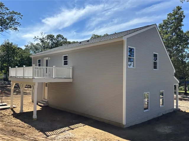 $750,000 | 53 Bradford Road, Westerly, RI 02808