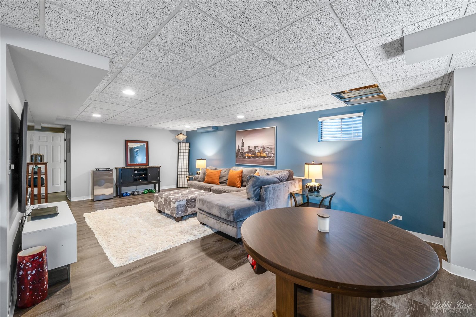 439 South Church Road Bensenville, IL 60106 - Photo 32 of 49 a living room with furniture and a dining table