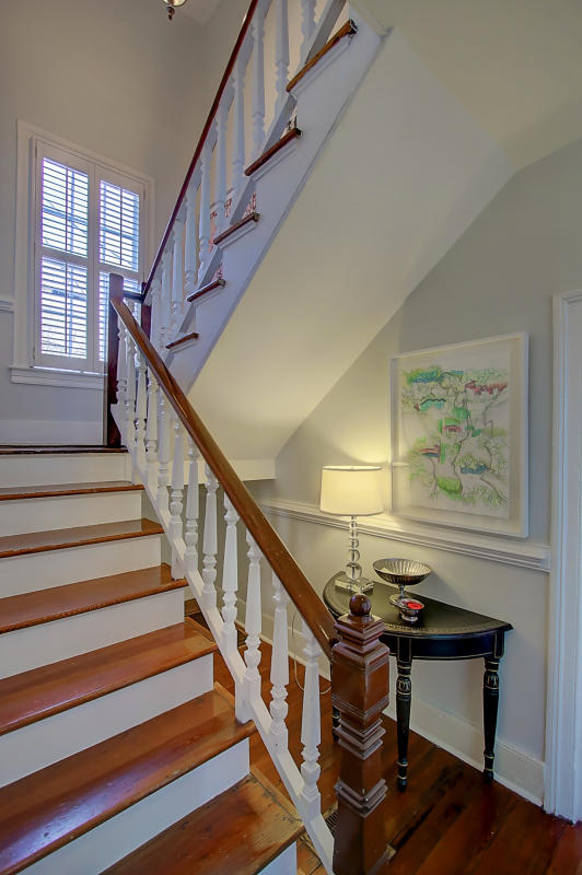 38 Rutledge Avenue Charleston, SC 29401 - Photo 7 of 38 Foyer