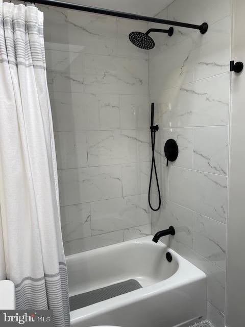 10848 Perrin Road Philadelphia, PA 19154 - Photo 11 of 38 a bathroom with a bath tub and a shower