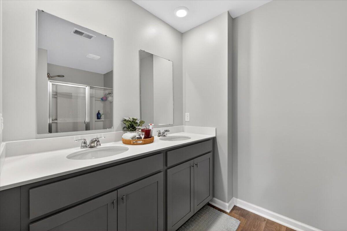 475 Cedarview Road Summerville, SC 29486 - Photo 17 of 29 Owners Ensuite