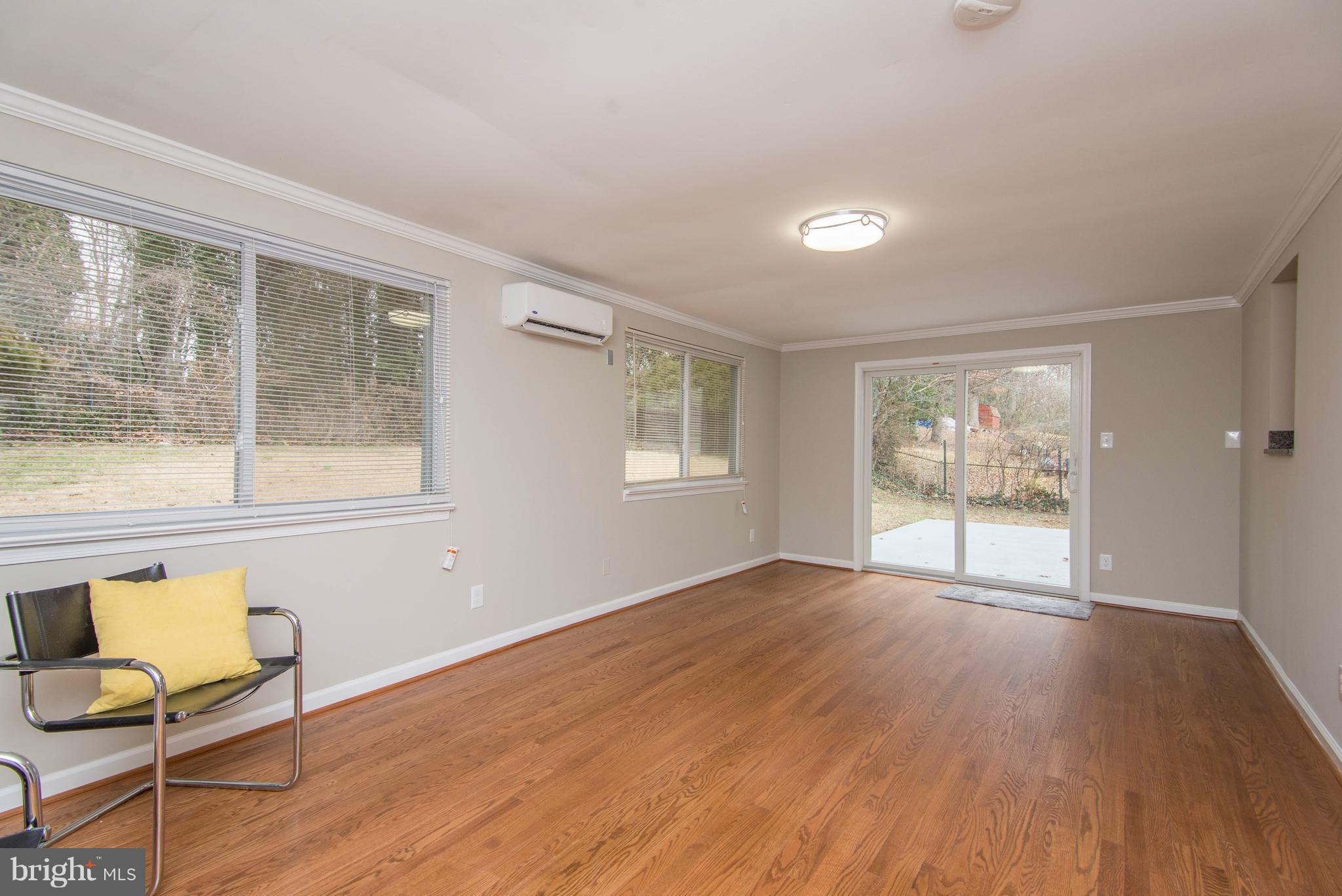7524 Jervis Street Springfield, VA 22151 - Photo 12 of 20 Family Room
