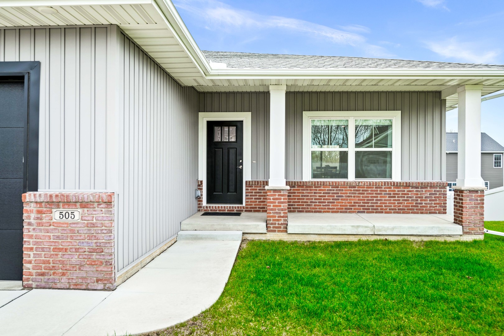 505 Raef Road Downs, IL 61736 - Photo 2 of 43 Gallery Image 2