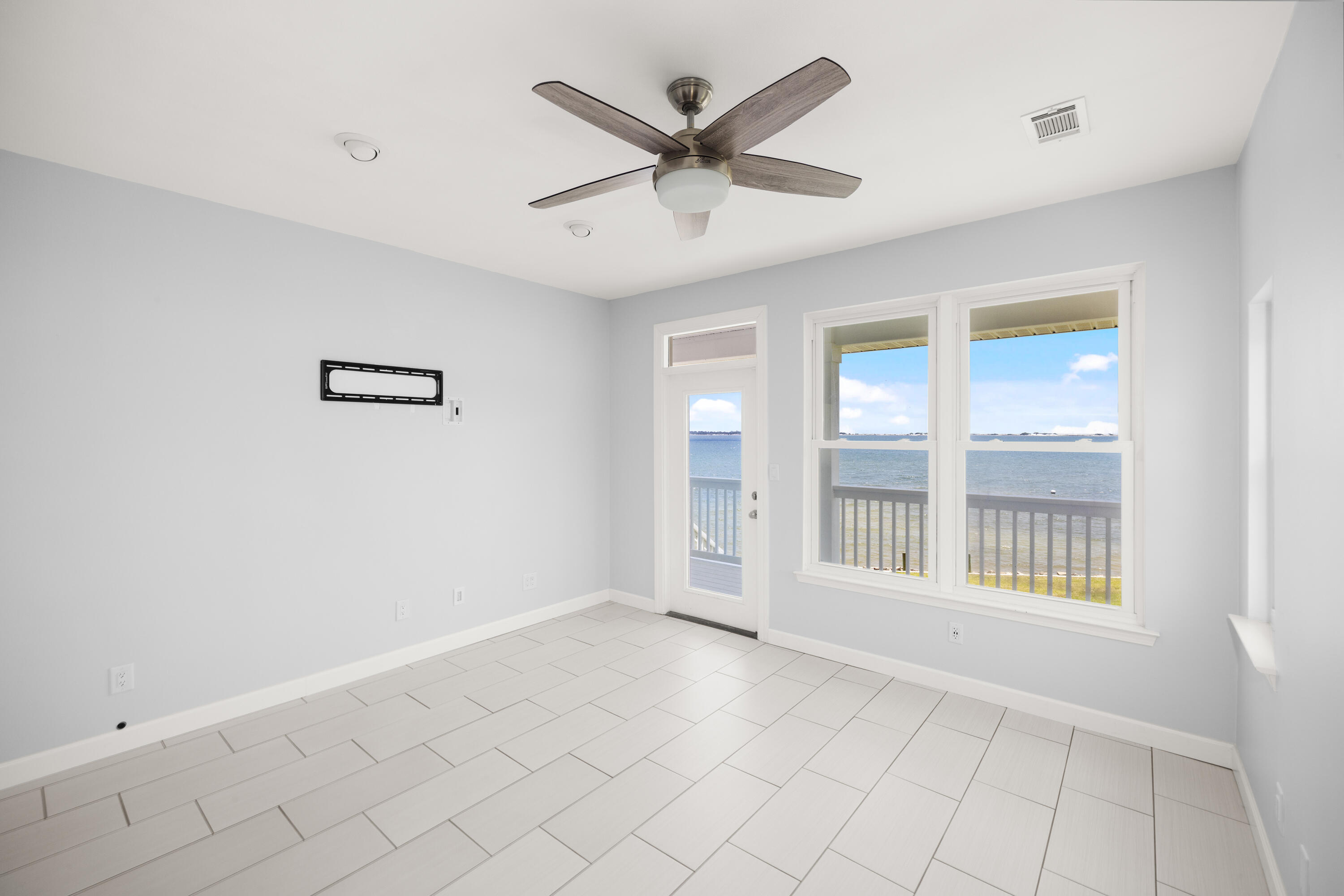 2005 Jessica Way Navarre, FL 32566 - Photo 33 of 98 2005JessicaWay-Navarre-FL-060