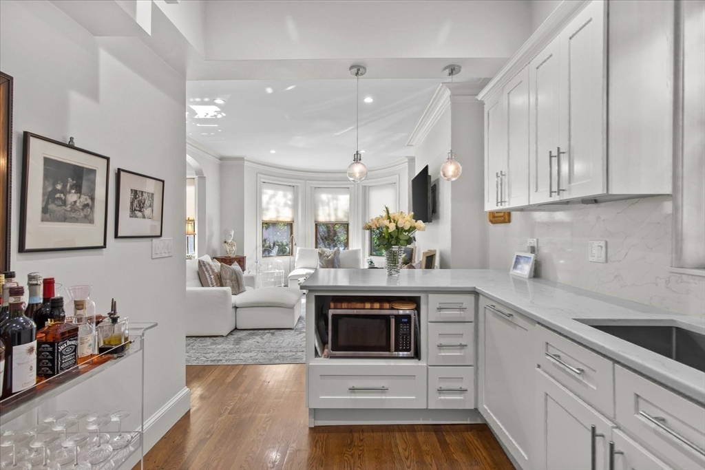 95 St Botolph Street, Unit 2 Boston, MA 02116 - Photo 18 of 39