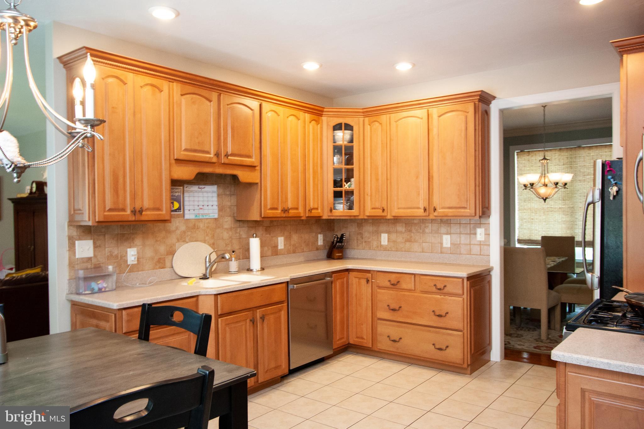 195 Highland Road York, PA 17403 - Photo 8 of 26 Gallery Image 8