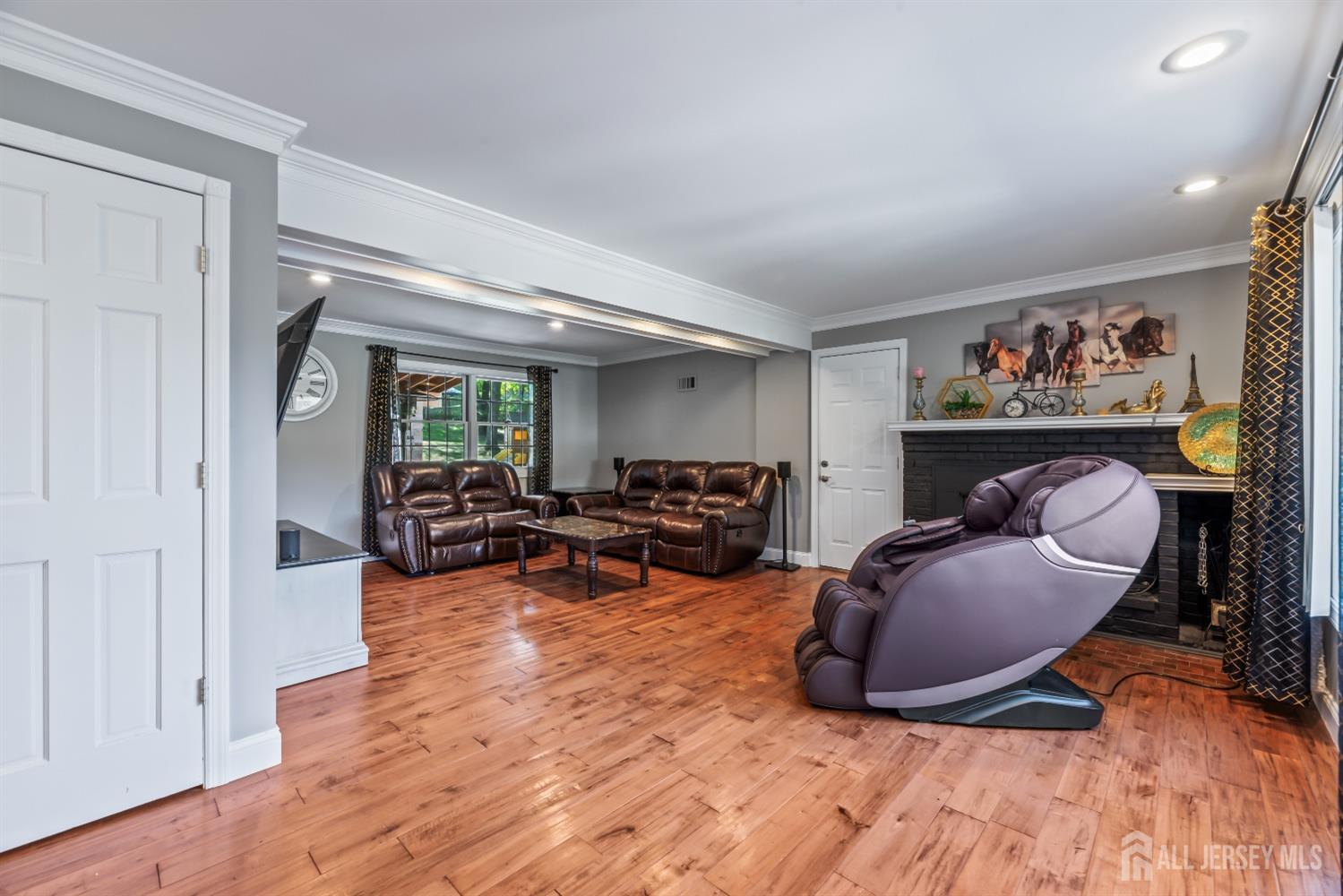 26 Agate Road East Brunswick, NJ 08816 - Photo 13 of 43 Gallery Image 13