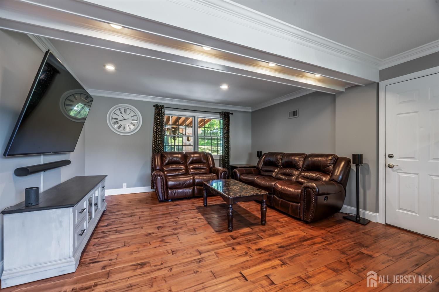 26 Agate Road East Brunswick, NJ 08816 - Photo 14 of 43 Gallery Image 14