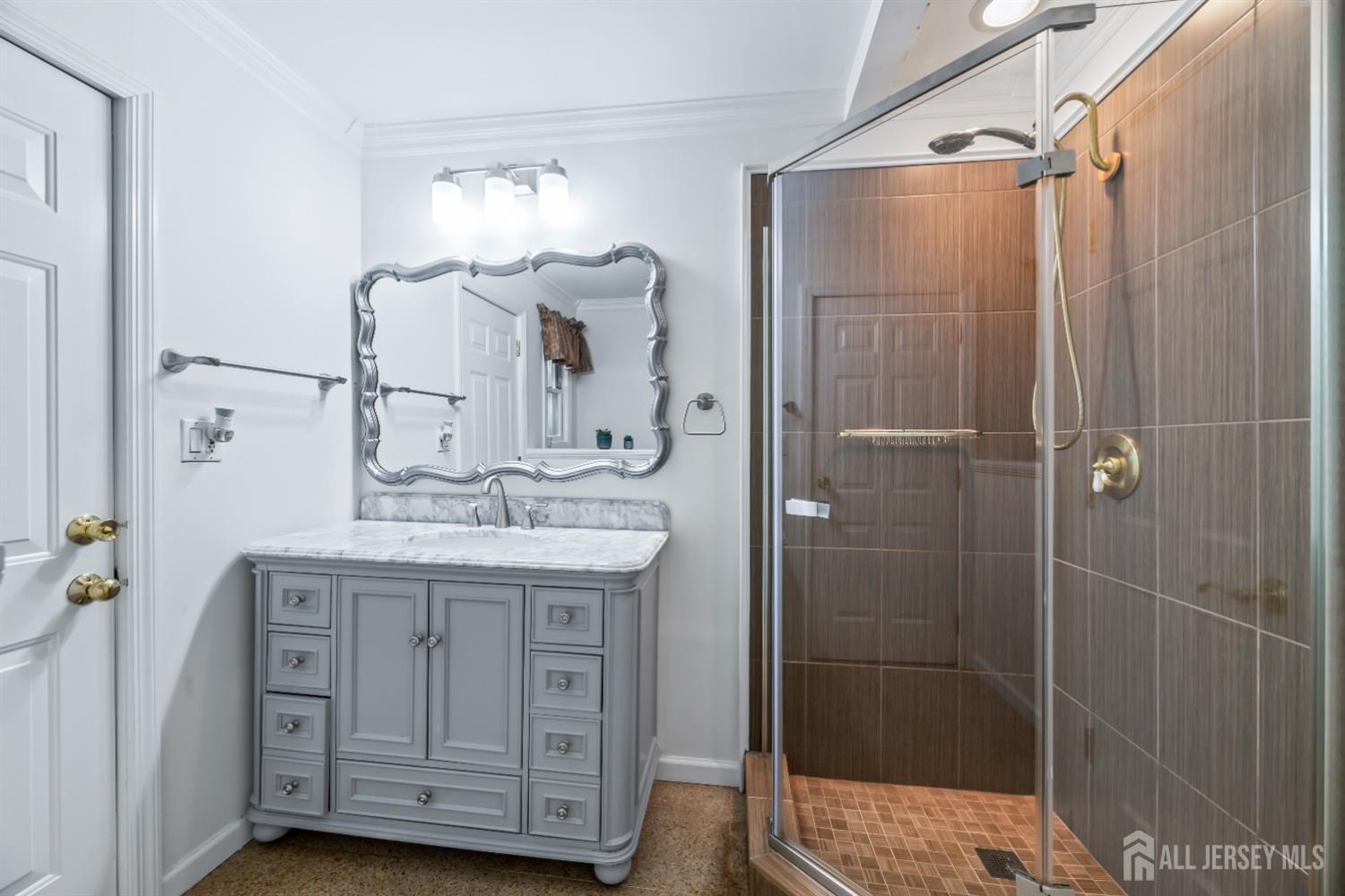 26 Agate Road East Brunswick, NJ 08816 - Photo 17 of 43 Gallery Image 17