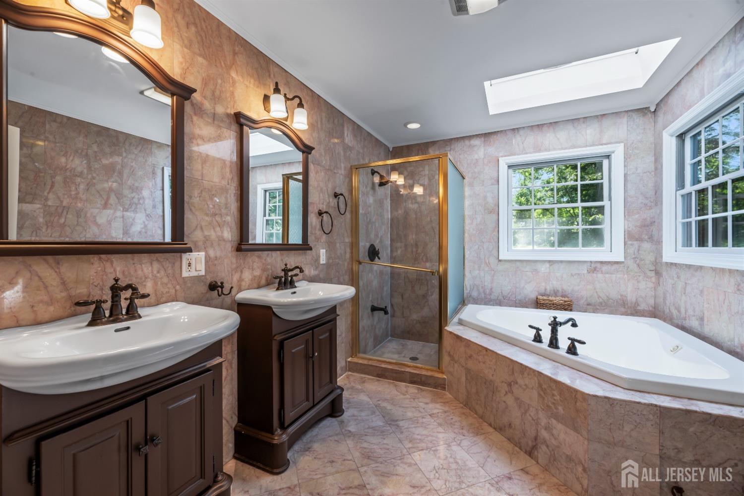 26 Agate Road East Brunswick, NJ 08816 - Photo 19 of 43 Gallery Image 19
