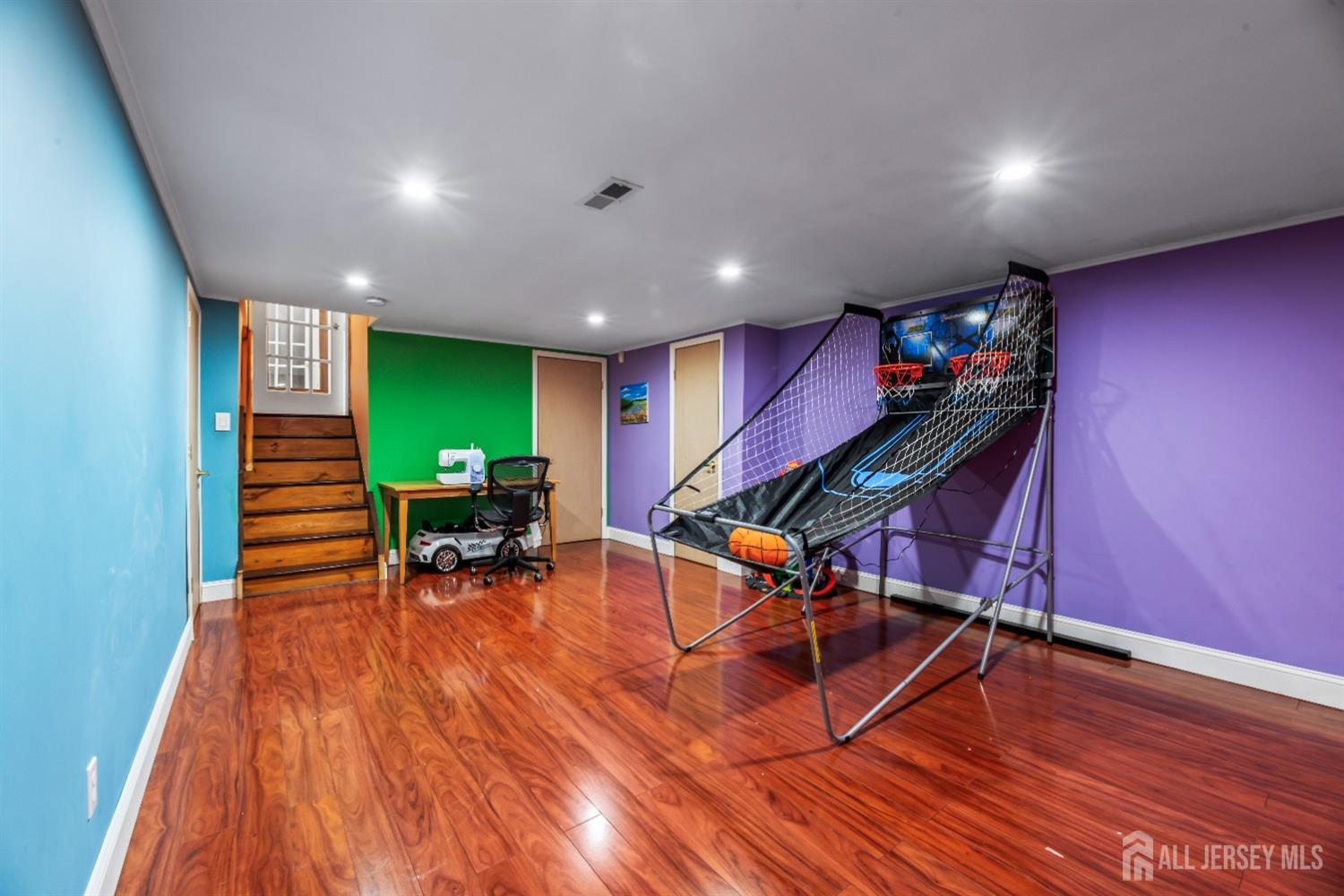 26 Agate Road East Brunswick, NJ 08816 - Photo 31 of 43 Gallery Image 31