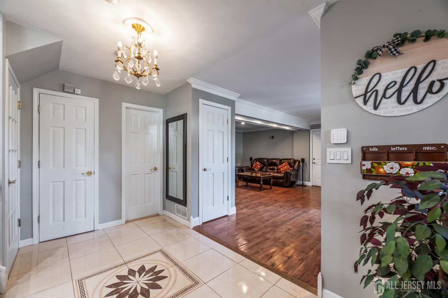 26 Agate Road East Brunswick, NJ 08816 - Photo 4 of 43 Gallery Image 4
