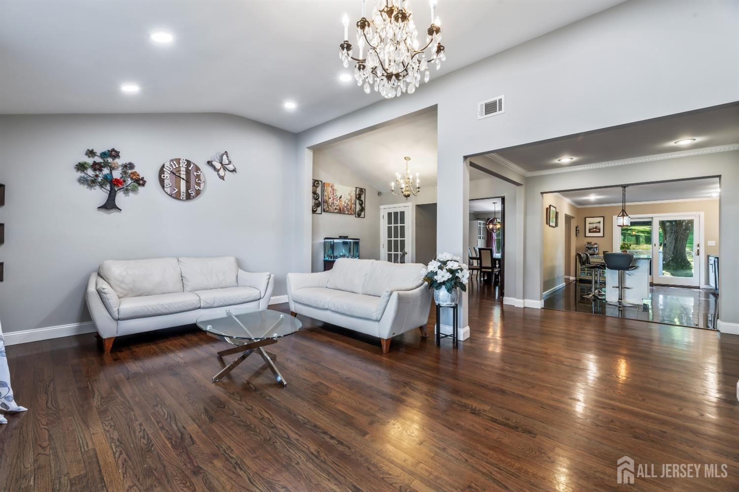 26 Agate Road East Brunswick, NJ 08816 - Photo 6 of 43 Gallery Image 6
