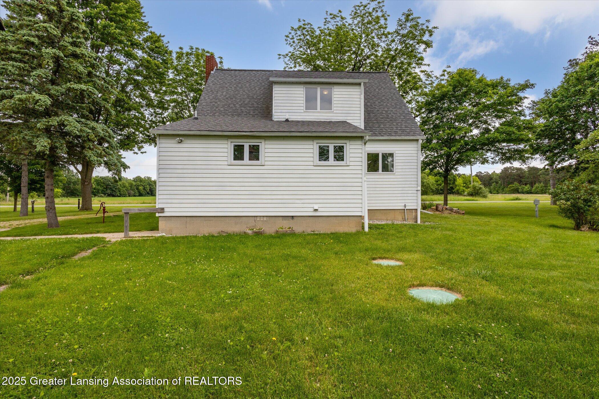 16544 South Chapin Road Elsie, MI 48831 - Photo 4 of 53 31-16544-S-Chapin-Rd-Elsie-MI-48831-Wind