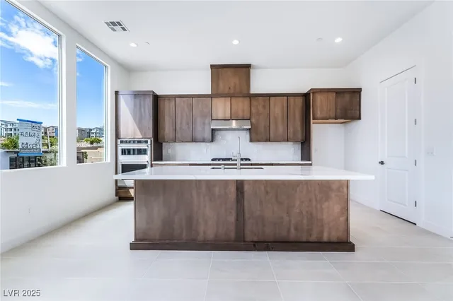 $800,000 | 11522 Hillrise Avenue, Las Vegas, NV 89138