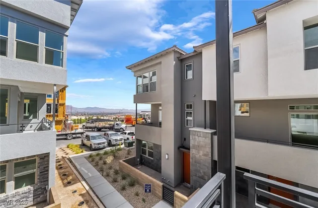 $800,000 | 11522 Hillrise Avenue, Las Vegas, NV 89138