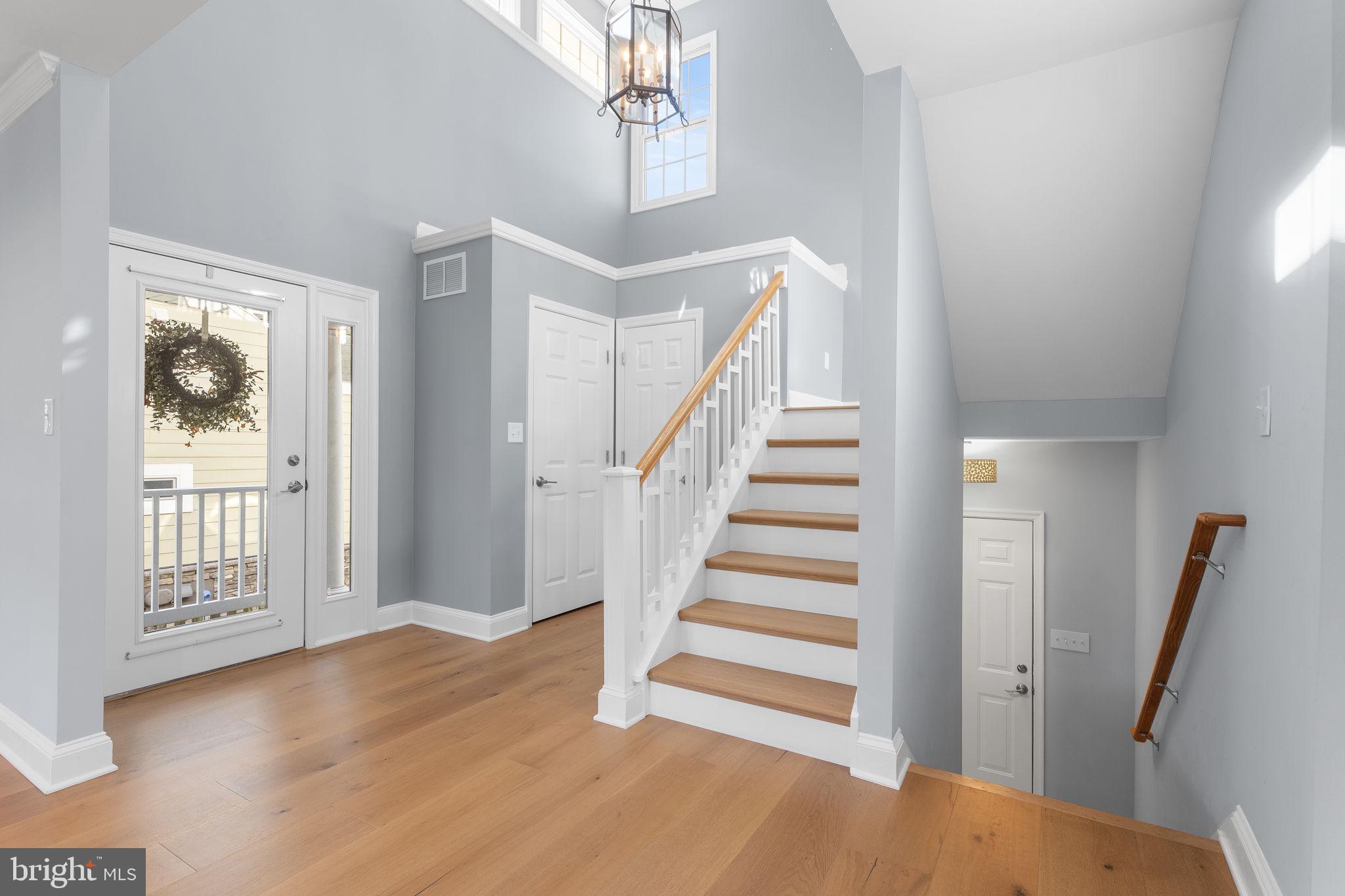975 Phillips Drive Arnold, MD 21012 - Photo 5 of 93 a view of entryway with wooden floor