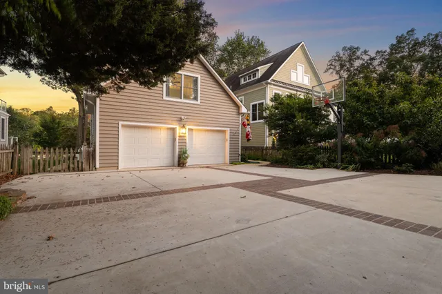 $1,900,000 | 975 Phillips Drive, Arnold, MD 21012