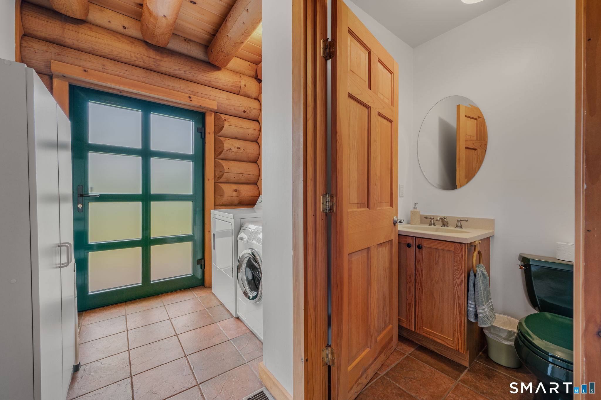 1409 Millbrook Road Middletown, CT 06457 - Photo 13 of 34