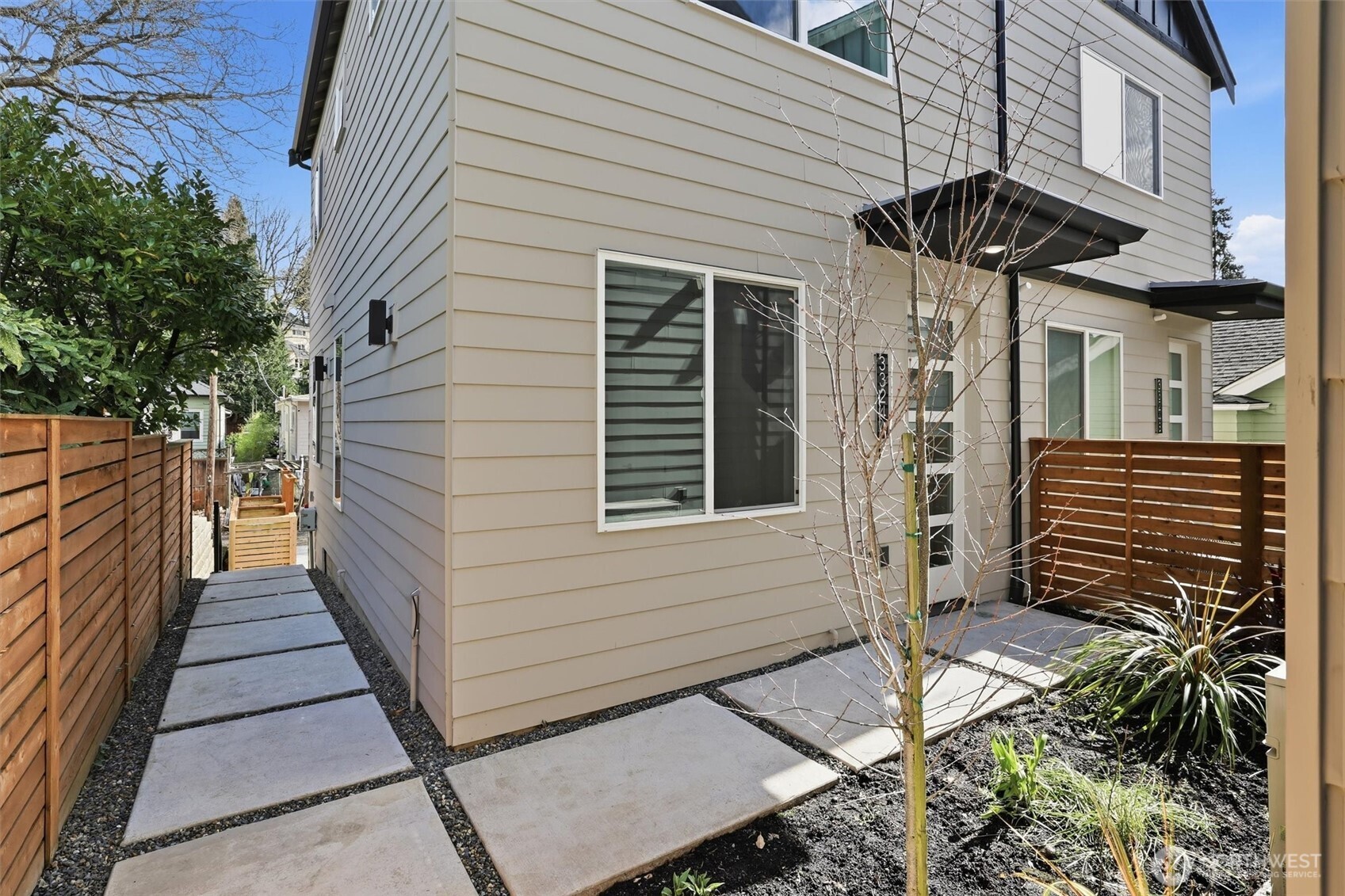 3324 35th Avenue South, Unit A Seattle, WA 98144 - Photo 2 of 20